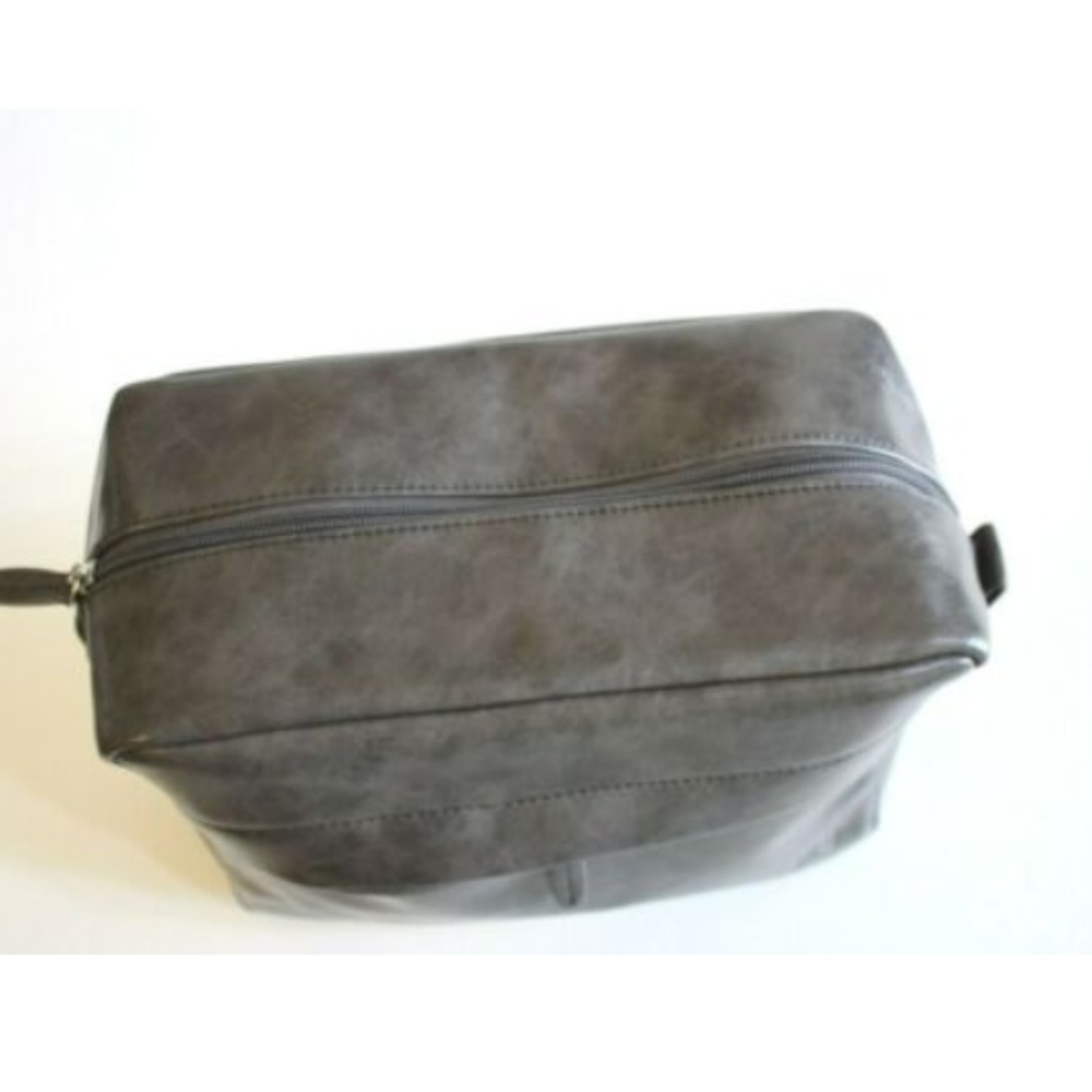 Miche Men's Dopp Kit Travel Toiletry Bag Gray - Picture 3 of 5